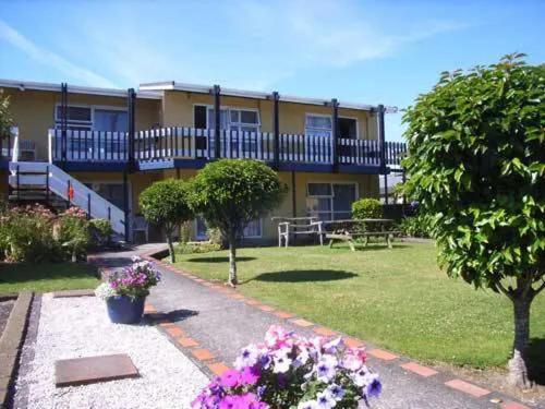 Parkside Motel And Apartments New Plymouth Buitenkant foto